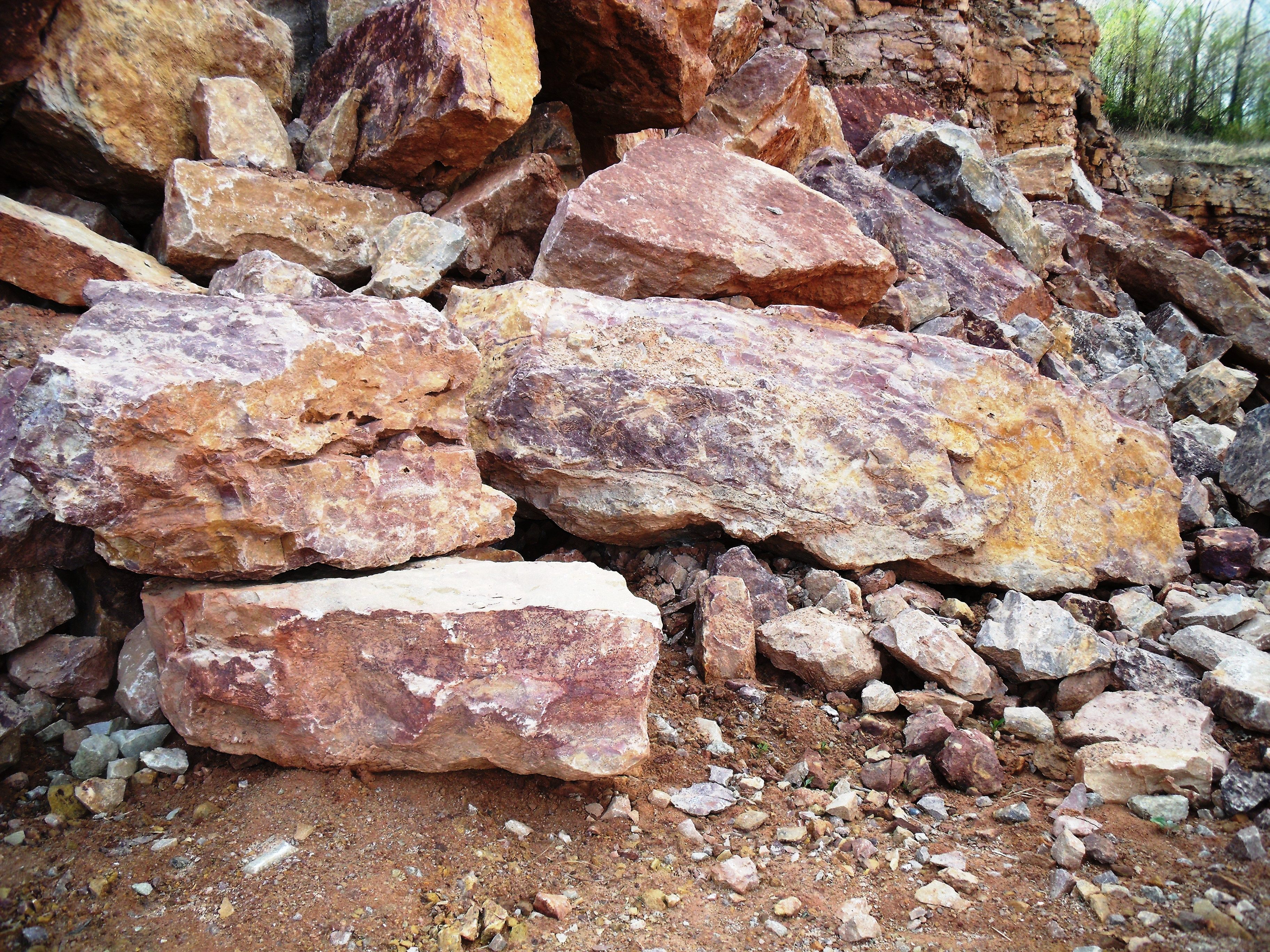 Limestone Outcropping Stone